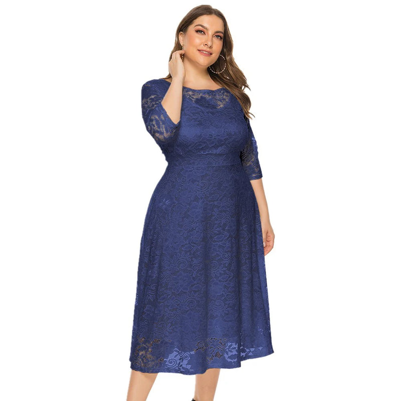 estido Plus Size Feminino 2021 – Manga Longa, Casual Vestido feminino plus size, disponível em preto e branco, com mangas longas. Perfeito para outono, combina conforto e estilo casual, ideal para o dia a dia ou ocasiões informais.