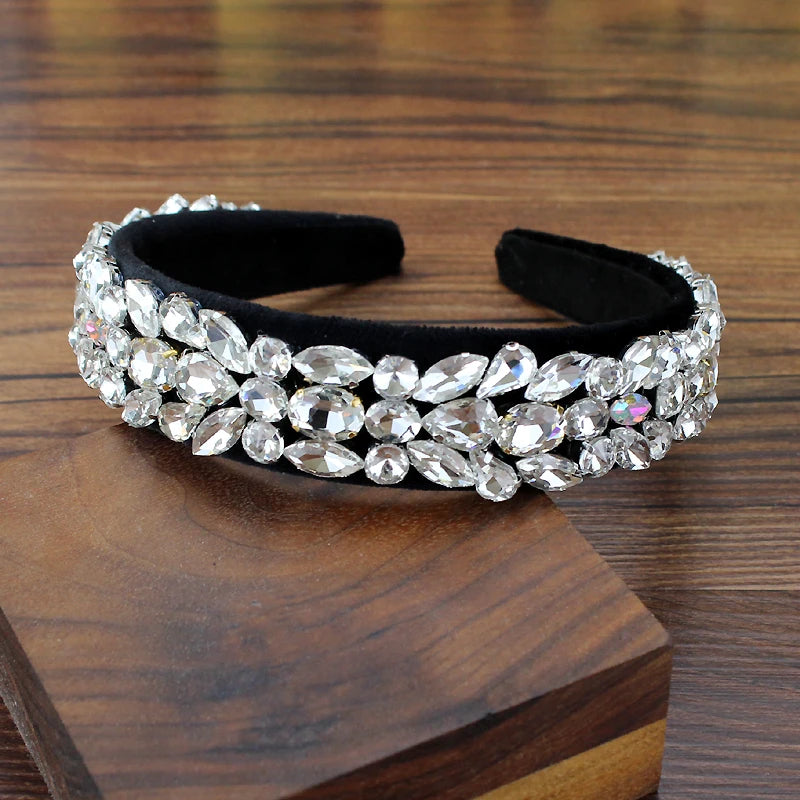 Tiara Luxuosa Feminina com Cristais – Strass Brilhante com Almofadado para Noivas e Festas