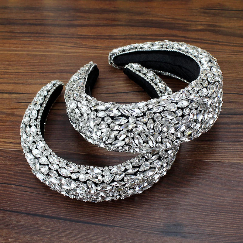 Tiara Luxuosa Feminina com Cristais – Strass Brilhante com Almofadado para Noivas e Festas