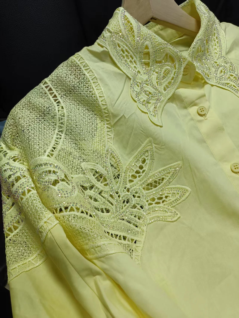 Blusa Feminina em Algodão com Bordado de Paetês manga longa, perfeita para conforto e proteção leve