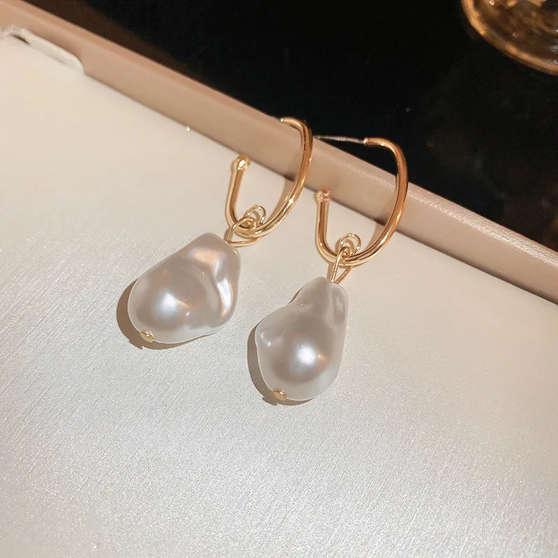 Brincos Stud Imitation Pearl – Coração e Redondo, Elegante