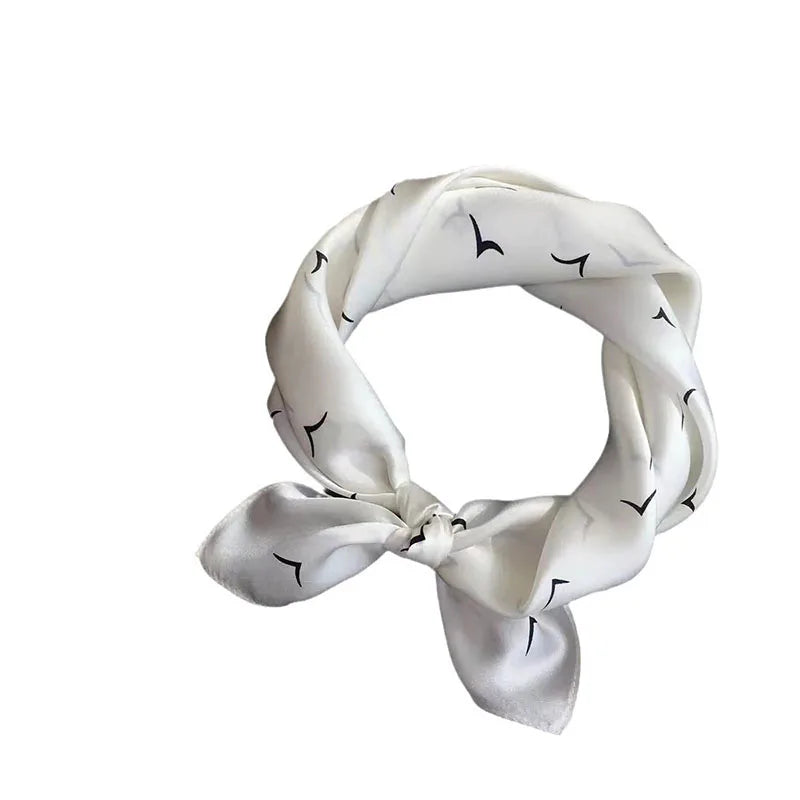 Lenço Feminino Quadrado 70cm – Seda Sintética Luxo com Estampa de Gaivota
