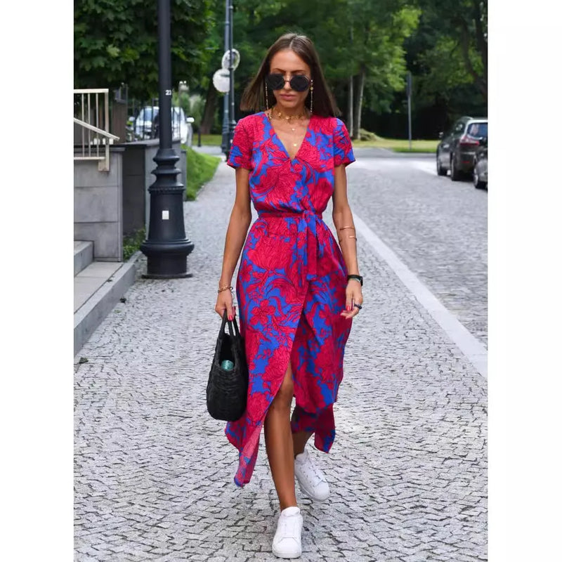 Vestido Feminino de Verão – Estampado, Decote em V, Cinto, Manga Curta, Saia Midi com Fenda e Renda