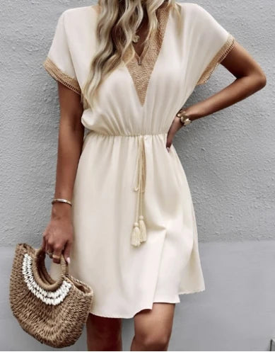 Vestido Feminino – Fashion e Elegante, Primavera e Verão 2025, Manga Curta, Renda, Decote em V, Cintura Marcada, Comprimento Médio.