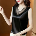 Blusa Feminina Coreana de Seda – Satin com Bordado em Renda e Estampa – Decote V