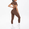 Macacão Fitness Feminino – Body de Manga Curta, Costas Abertas, Cor Lisa, Detalhe Franzido, Zíper Frontal, Conjunto de Yoga e Academia