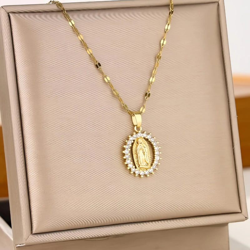 Colar Feminino Estrela do Céu com Zircônias Coloridas – Nossa Senhora Vazado, Estilo Europeu e Americano