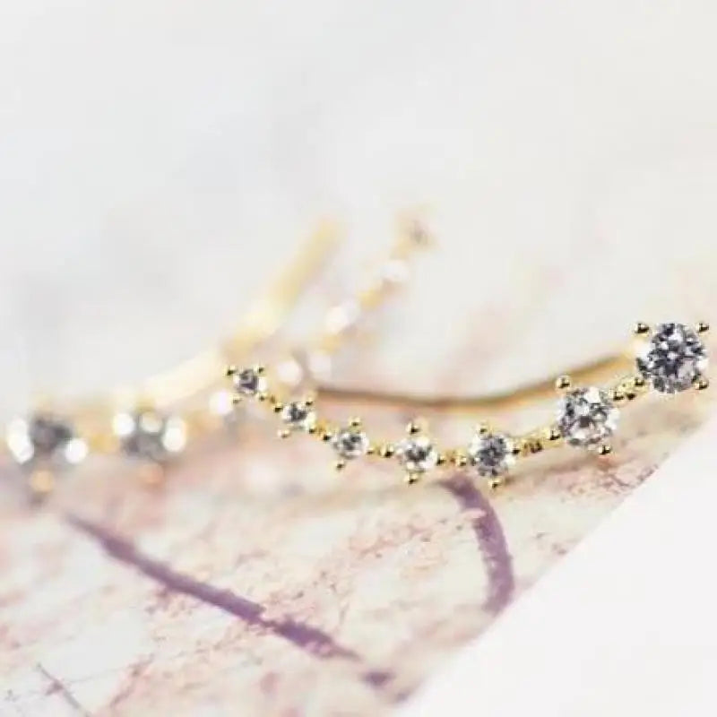 Brincos Coreanos de Estrela com Zircônia – Fashion 2025