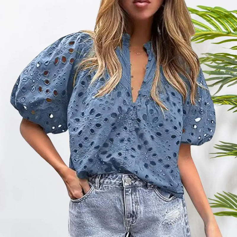 lusa Feminina de Verão com Renda e Bordado Floral – Elegante com Detalhes Vazados