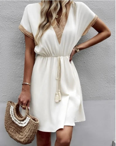 Vestido Feminino – Fashion e Elegante, Primavera e Verão 2025, Manga Curta, Renda, Decote em V, Cintura Marcada, Comprimento Médio.