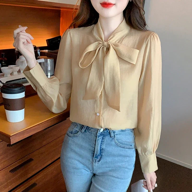 Blusa Feminina Elegante em Chiffon – Manga Longa, Estilo Retrô Coreano  Design elegante em chiffon leve, com caimento fluido  Manga longa, ideal para conforto e estilo casual-chic