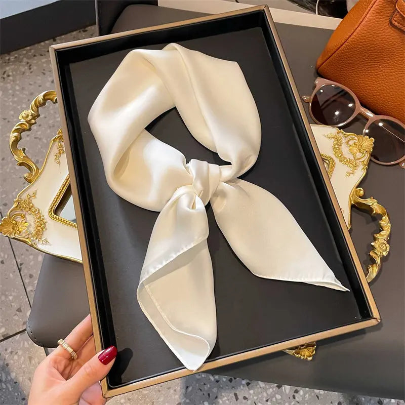 Lenço Feminino Quadrado 70cm – Seda Sintética Luxo com Estampa de Gaivota
