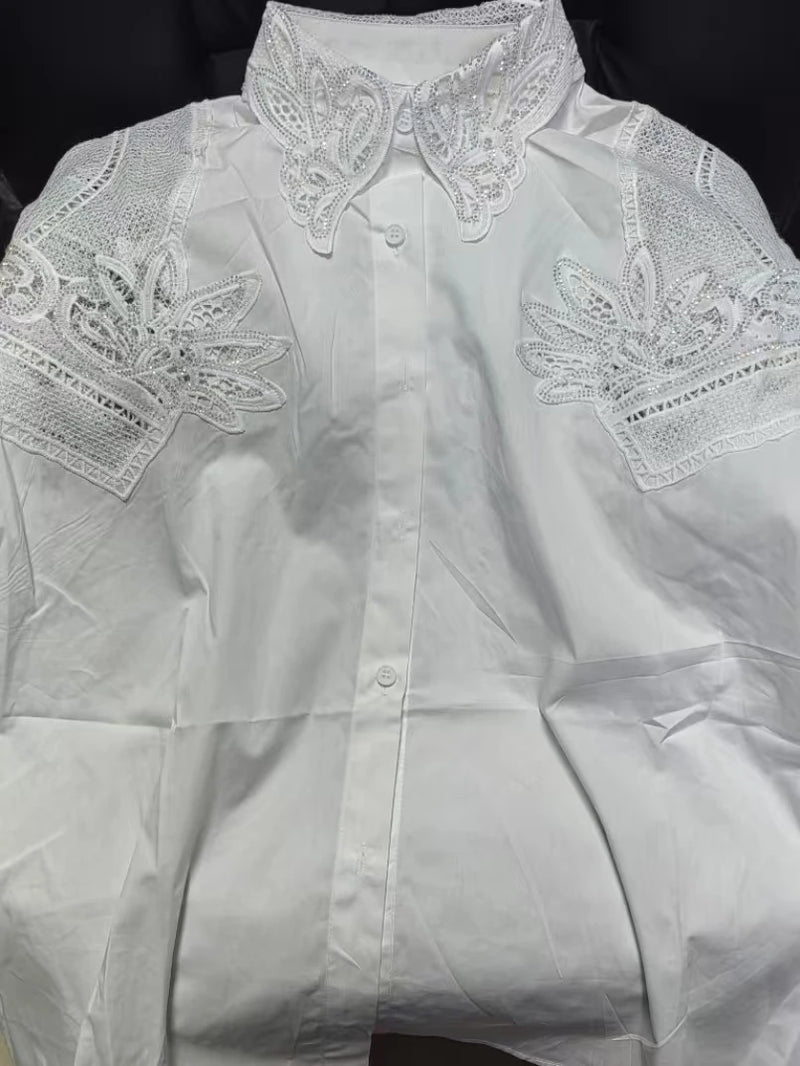 Blusa Feminina em Algodão com Bordado de Paetês manga longa, perfeita para conforto e proteção leve