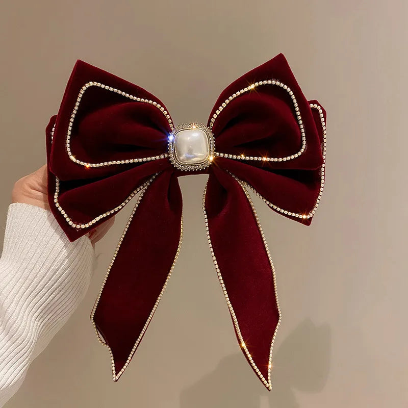 Presilha de Cabelo Feminina em Veludo com Laço, Pérolas e Strass – Estilo Coreano Fashion