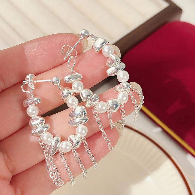 Brincos Pendente com Pérolas Irregulares e Tassel