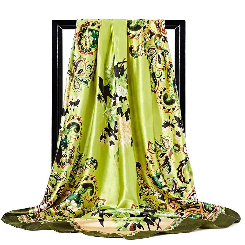 Lenço Quadrado Feminino 90x90cm – Cetim Toque de Seda, Estampado Fashion, Echarpe/Scarf/ Bandana de Luxo