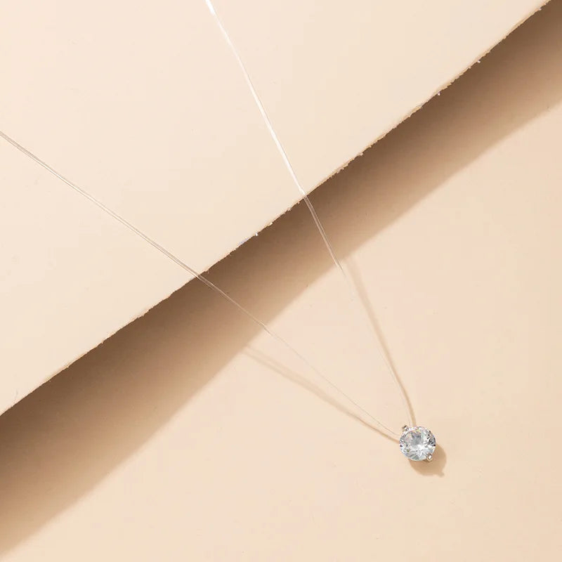 Colar Choker Curto com Pingente de Strass – Feminino