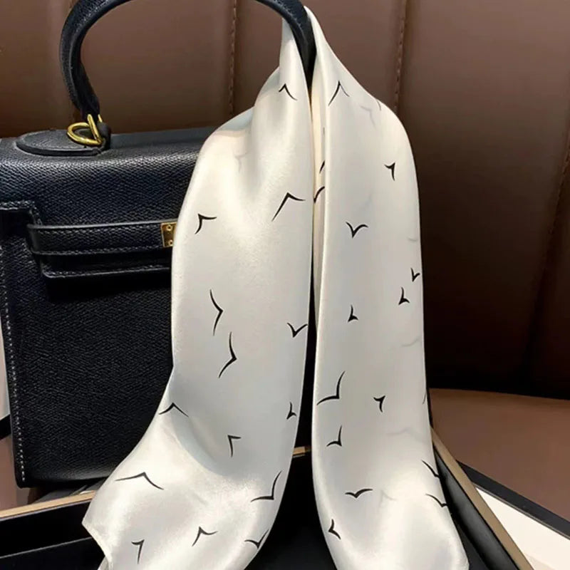 Lenço Feminino Quadrado 70cm – Seda Sintética Luxo com Estampa de Gaivota