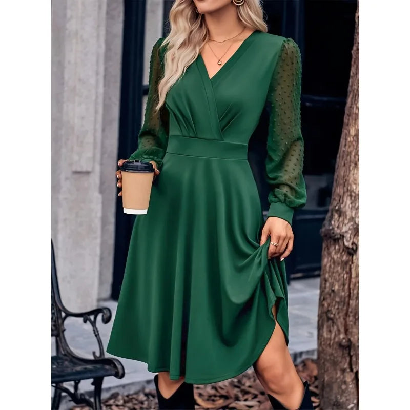 Vestido Plus Size Feminino de Outono/Inverno com Renda e Decote V