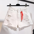 Shorts jeans feminino de verão, estilo casual e streetwear  Cintura alta que valoriza a silhueta feminina