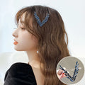 Elegantes grampos em formato V com cristais brilhantes, perfeitos para mulheres e meninas. Acessório de cabelo sofisticado que combina estilo e praticidade, ideal para uso diário ou como presente fashion.