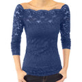 Blusa feminina sofisticada, perfeita para o dia a dia ou para o trabalho. Possui gola assimétrica e detalhes em renda bordada que adicionam um toque elegante