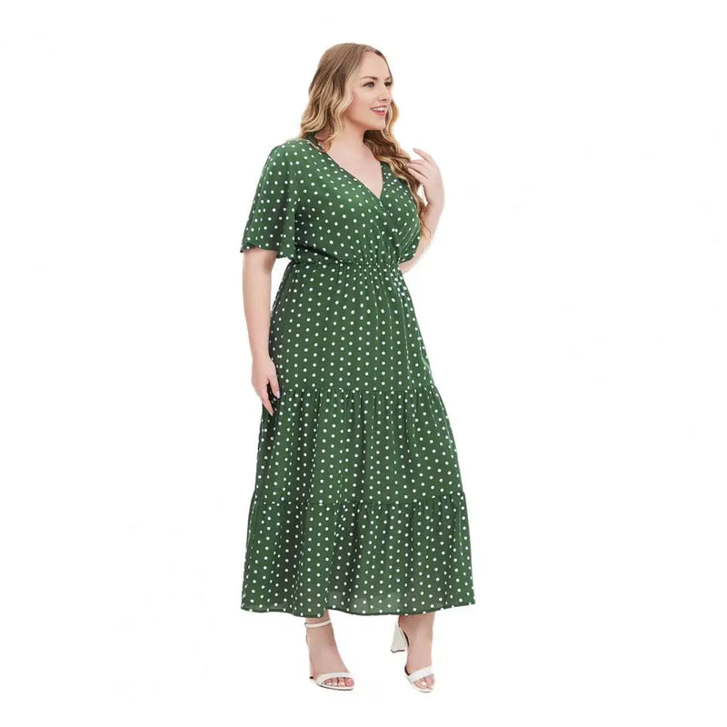 Vestido feminino estilo boho, com decote em V, mangas curtas vazadas e babados delicados. Perfeito para festas, praia ou looks casuais de verão, unindo conforto, elegância e charme descontraído. Disponível em tamanho plus size até 5XL.
