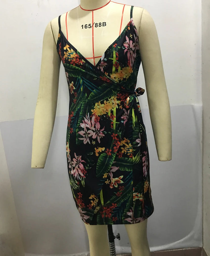 Vestido Bodycon Feminino com Alças Finas e Decote V – Ajuste Slim com Cinto de Cintura, Ideal para Festa e Cocktail de Verão