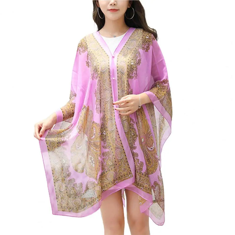 Lenço/chal feminino elegante, estampado com design de caju e detalhes em contas, perfeito como saída de praia ou cobertura leve para viagens