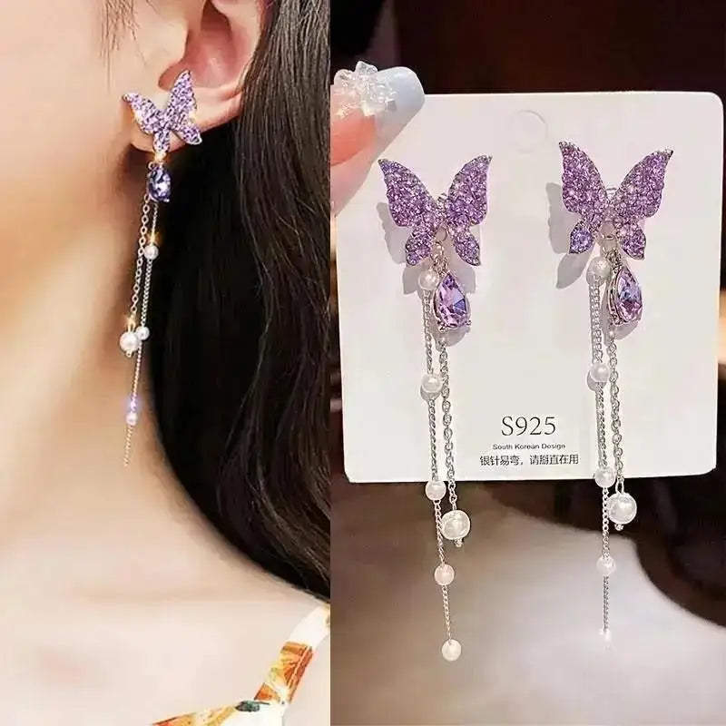 Elegantes brincos femininos com agulha em prata 925, pérolas delicadas e tassel moderno, com detalhes em zircônia. Tendência de moda coreana, perfeitos para complementar looks sofisticados e ocasiões especiais com luxo e brilho.
