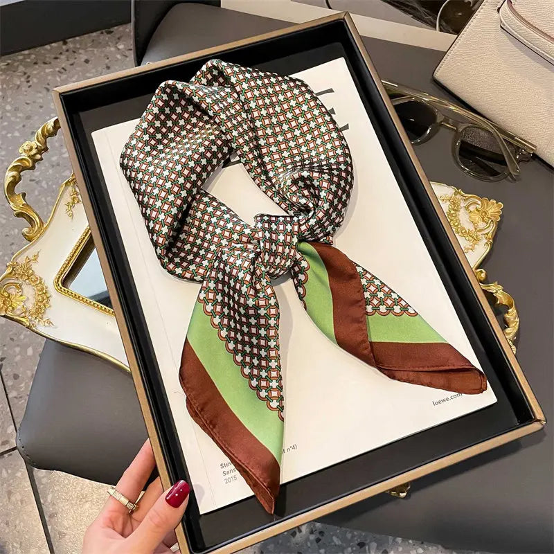 Lenço Feminino Quadrado 70cm – Seda Sintética Luxo com Estampa de Gaivota