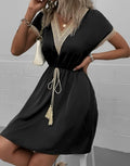 Vestido Feminino – Fashion e Elegante, Primavera e Verão 2025, Manga Curta, Renda, Decote em V, Cintura Marcada, Comprimento Médio.