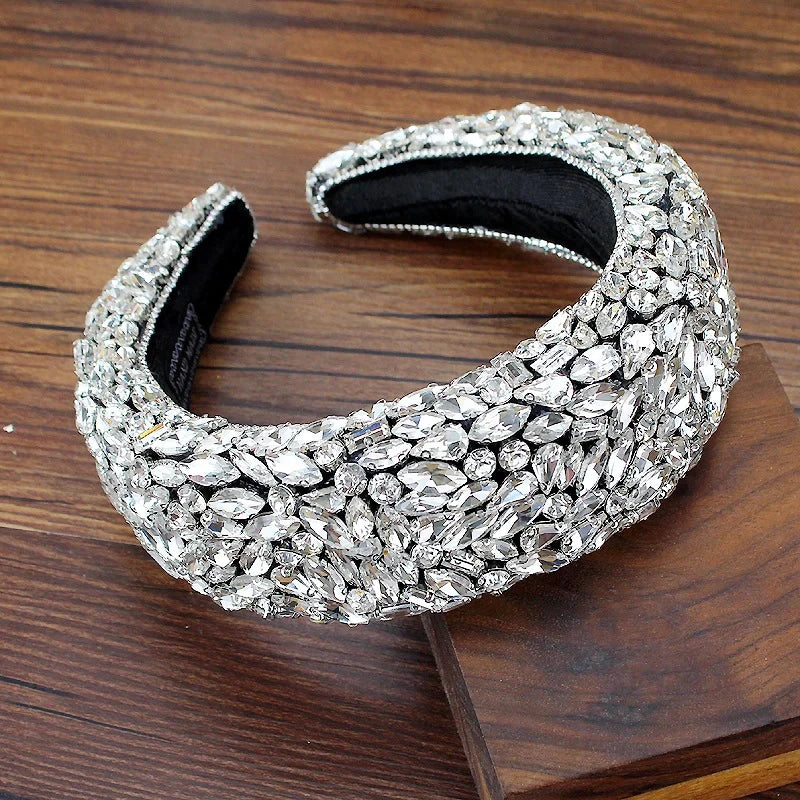 Tiara Luxuosa Feminina com Cristais – Strass Brilhante com Almofadado para Noivas e Festas