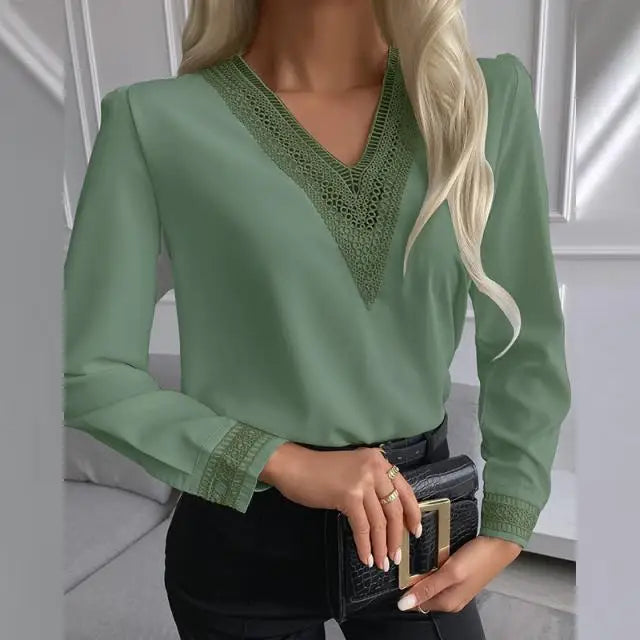 Camisa Feminina Elegante em Renda – Decote V, Manga Longa e Estilo Casual de Outono  Design elegante com decote em V, perfeito para looks sofisticados  Detalhes em renda, adicionando charme e delicadeza  Manga longa, ideal para conforto e estilo casual