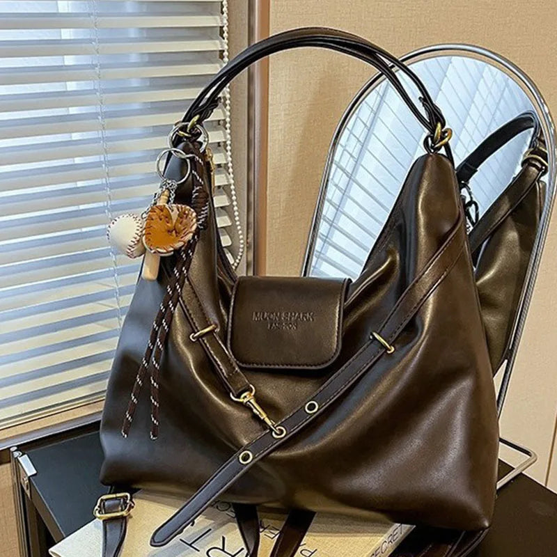Bolsa feminina elegante e versátil, perfeita para qualquer ocasião. Design moderno 2025, com alta qualidade e acabamento sofisticado, ideal para trabalho, passeios ou eventos.