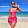 Curta o verão com estilo neste maiô feminino push-up com decote em V e saída de praia combinando. Seu design vintage valoriza a silhueta, garantindo conforto e elegância na praia ou piscina.