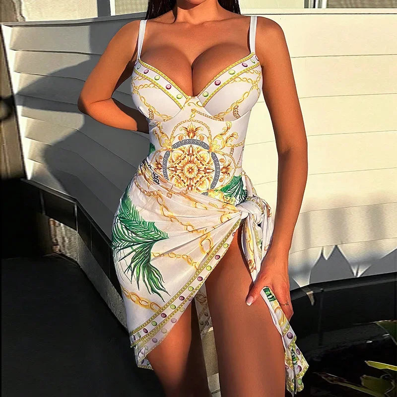 Curta o verão com estilo neste maiô feminino push-up com decote em V e saída de praia combinando. Seu design vintage valoriza a silhueta, garantindo conforto e elegância na praia ou piscina.