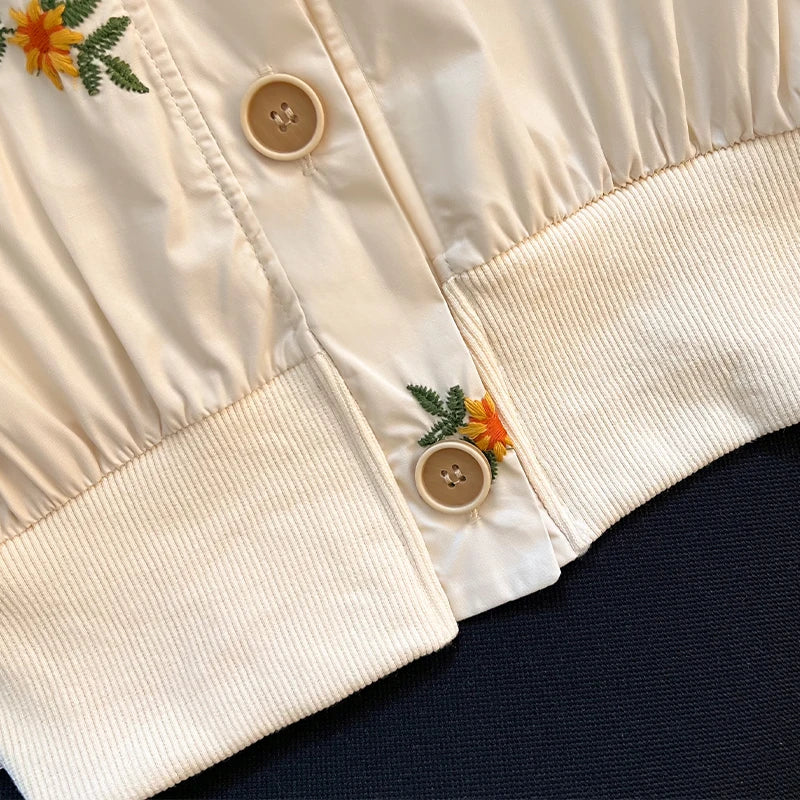 Camisa Feminina de Verão em Algodão e Linho com Bordado Floral – Manga Bufante e Gola Polo