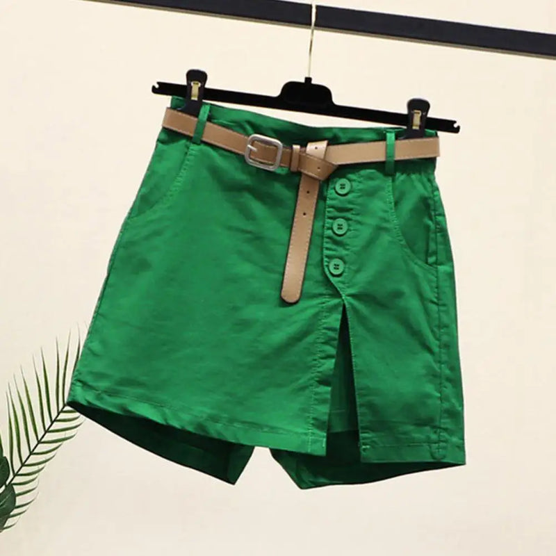 Shorts Feminino Falso Dois Peças – Cintura Alta, Botões Decorativos e Fenda Lateral