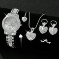 Conjunto feminino elegante, incluindo relógio de pulso, anel, colar e brincos, todos com detalhes em strass. Relógio com movimento quartz confiável e design fashion dourado, ideal para complementar looks casuais ou ocasiões especiais