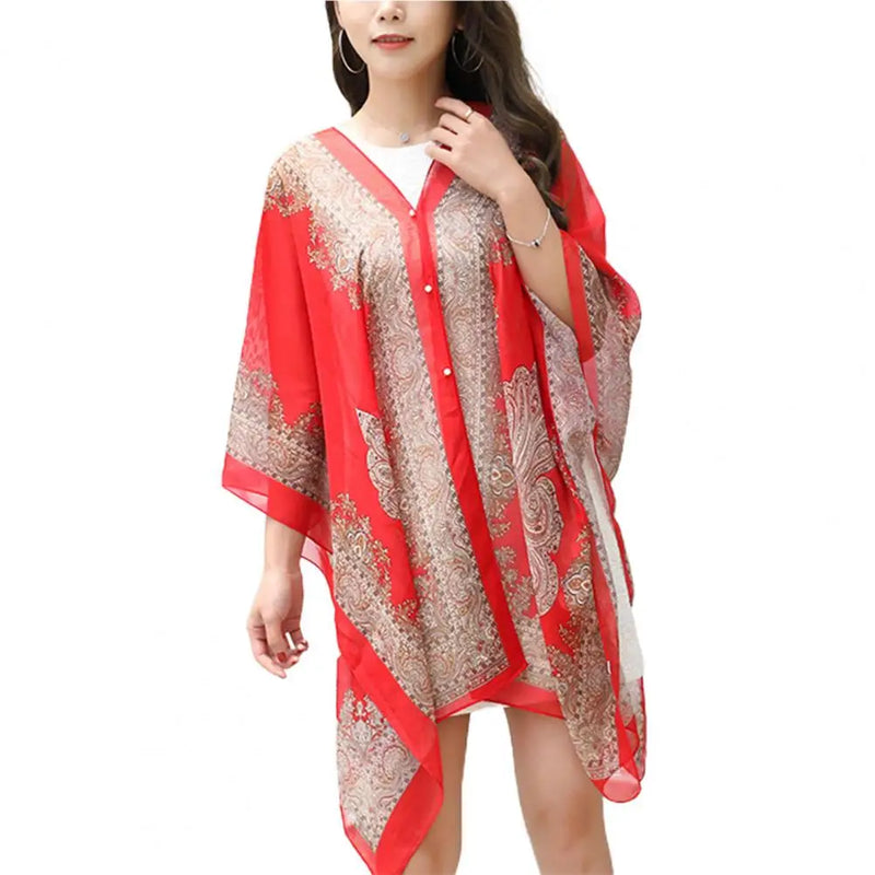 Lenço/chal feminino elegante, estampado com design de caju e detalhes em contas, perfeito como saída de praia ou cobertura leve para viagens