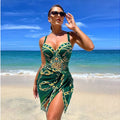 Curta o verão com estilo neste maiô feminino push-up com decote em V e saída de praia combinando. Seu design vintage valoriza a silhueta, garantindo conforto e elegância na praia ou piscina.