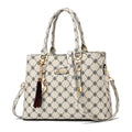 Bolsa feminina elegante e versátil, perfeita para o dia a dia, trabalho ou passeios. Design moderno de um ombro, estilo underarm, combinando luxo e praticidade.