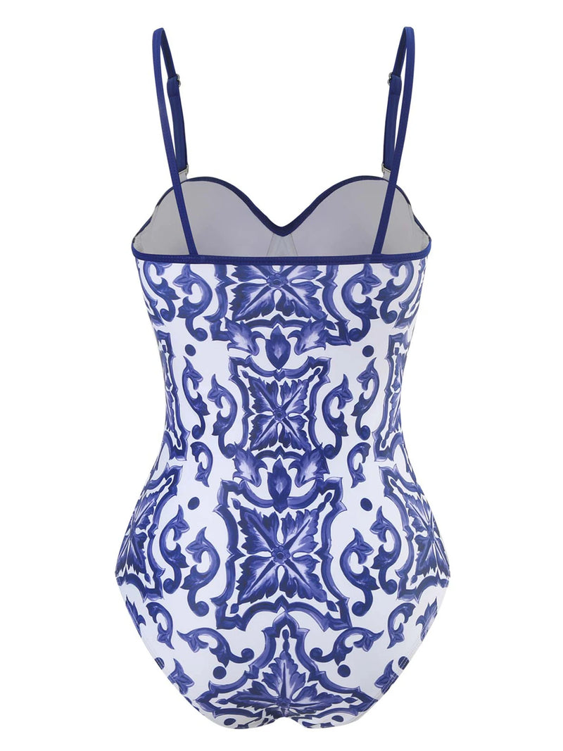 Arrase neste verão com este maiô feminino vintage 2023 de uma peça. Com efeito push up e estampa retrô, ele valoriza a silhueta, oferecendo conforto, suporte e estilo sofisticado
