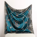 Lenço de Seda Feminino 90x90cm – Estampa Quadrada Grande, Versátil como Bandana, Hijab, Echarpe ou Acessório de Cabelo