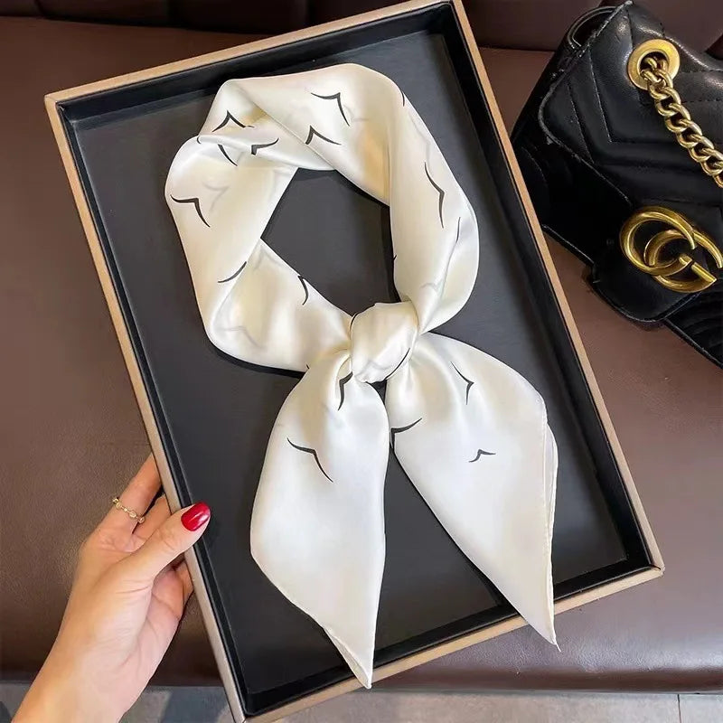 Lenço Feminino Quadrado 70cm – Seda Sintética Luxo com Estampa de Gaivota