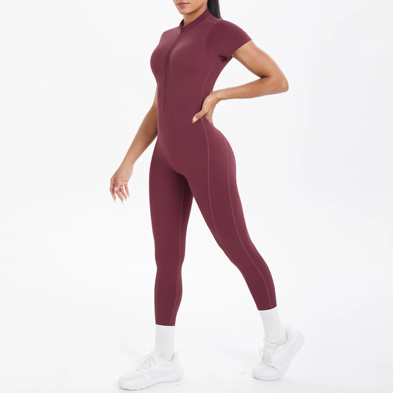 Macacão Fitness Feminino – Body de Manga Curta, Costas Abertas, Cor Lisa, Detalhe Franzido, Zíper Frontal, Conjunto de Yoga e Academia