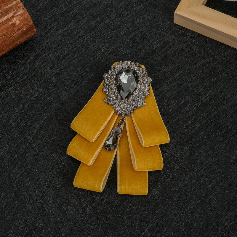 Gravata Borboleta Masculina de Veludo com Strass – Estilo Coreano Elegante para Noivos e Festa