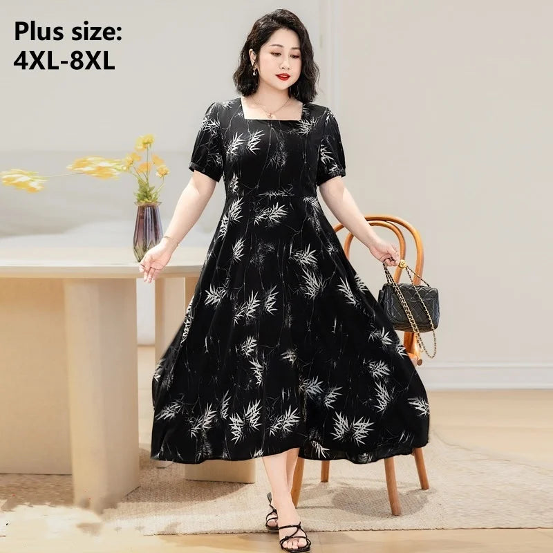 Vestido feminino longo, estilo A-line, com decote quadrado, mangas curtas e estampa delicada. Confeccionado em chiffon leve, com zíper nas costas para ajuste perfeito. Ideal para ocasiões casuais