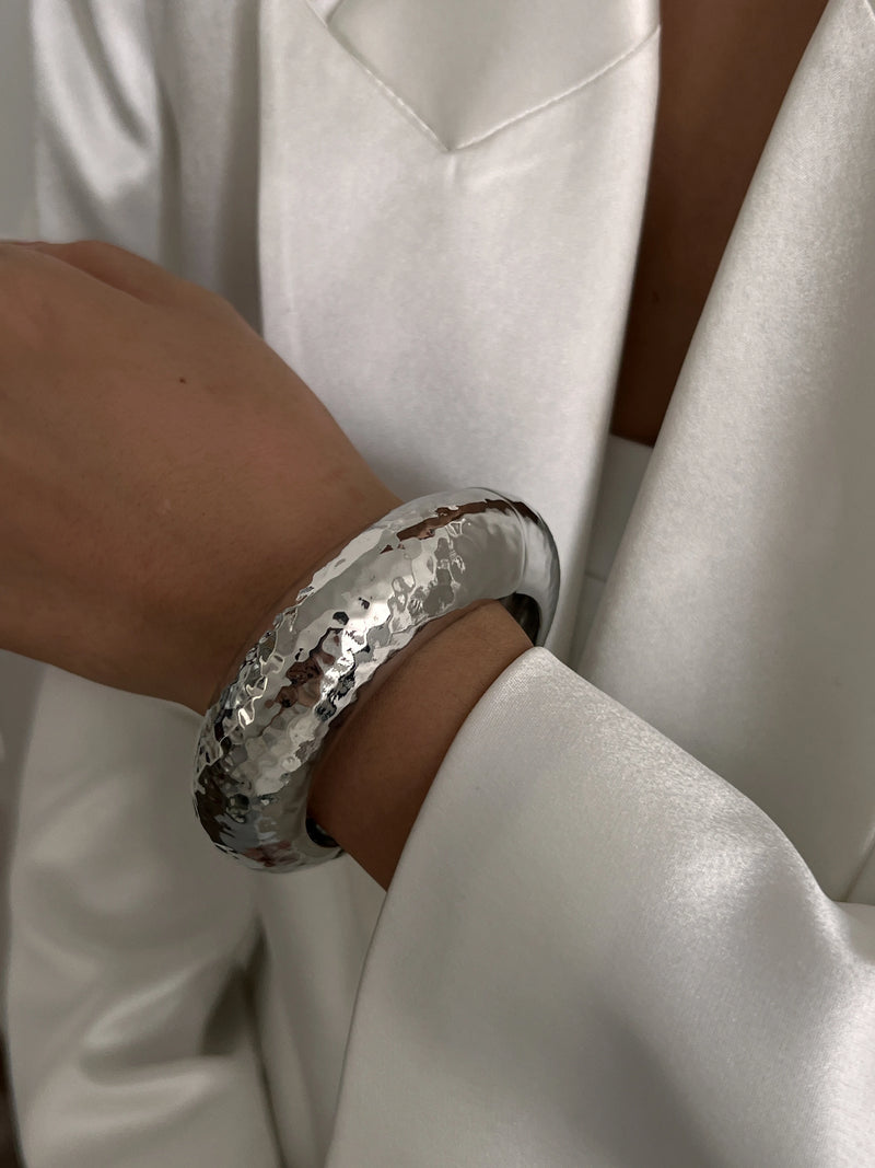 Pulseira Cuff Feminina com Pérola Falsa – Punk, Metal Pesado, Chunky, Bangle Steampunk 2025